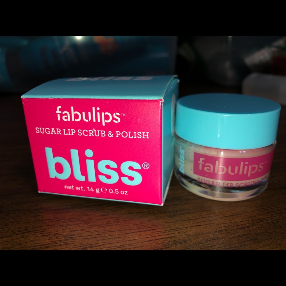 Bliss Lip Scrub